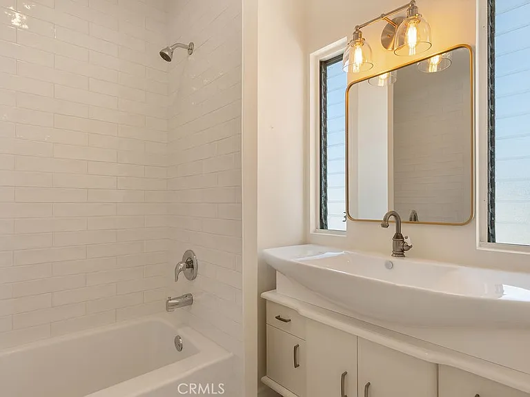 1088 Buckingham Ln — Photo 21