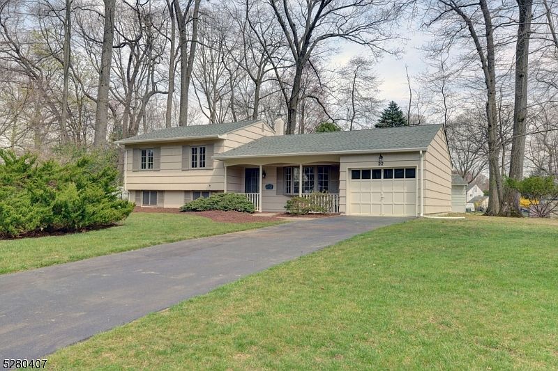 22 Hickory Ln, Waldwick, NJ 07463 | Zillow