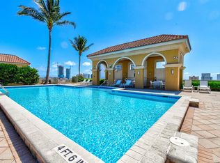 403 S Sapodilla Ave #812, West Palm Beach, FL 33401