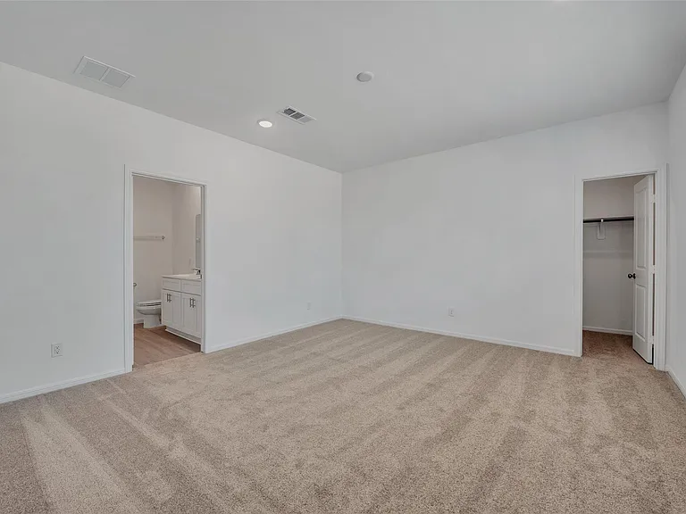 339 Lippizan Dr — Photo 12