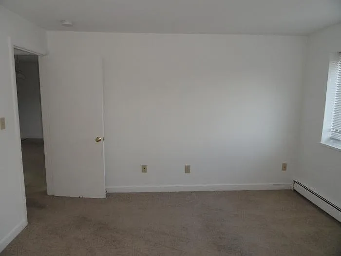 311 Washington Ave — Photo 14