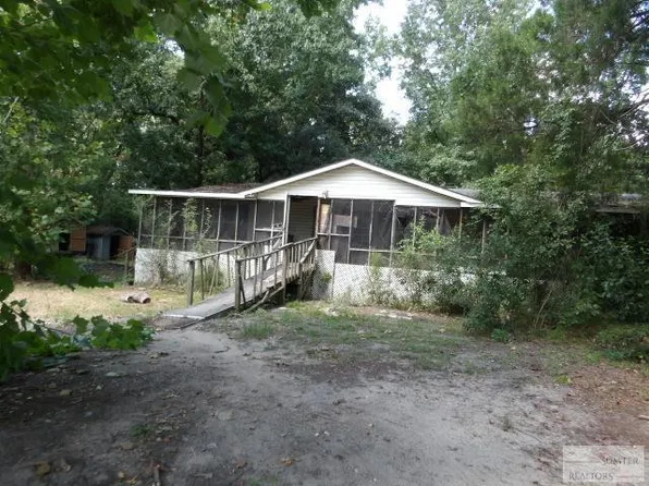851 Holiday Dr, Sumter, SC 29153