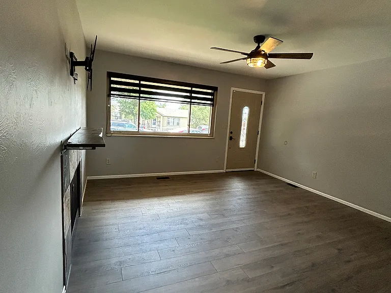 1184 Stanton St — Photo 4