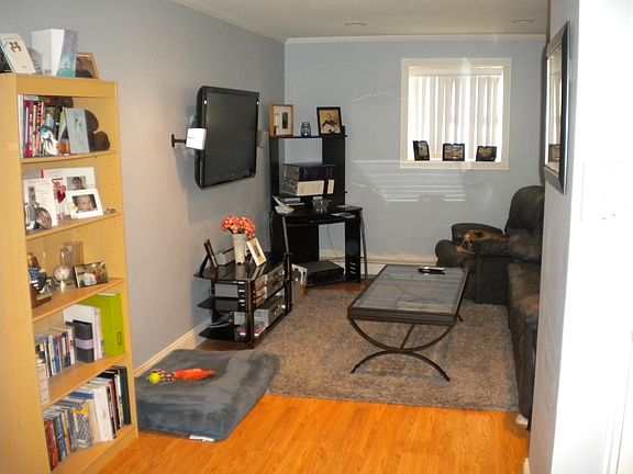 2nd image of 123 Park Ave APT A1
