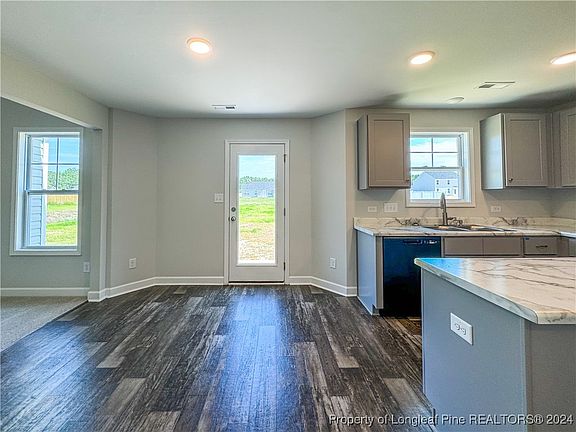 5th image of 285 Emily Lot 31