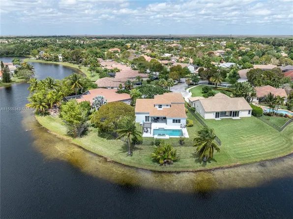 446 Stonemont Dr, Weston, FL 33326