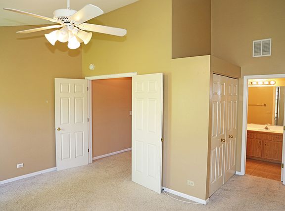 4th image of 1125 Talbots Ln #1125