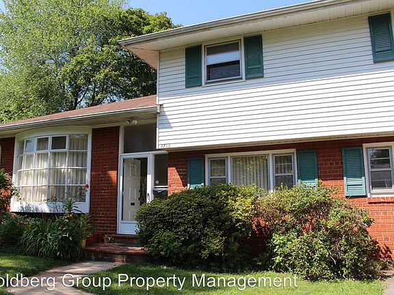 4th image of 8714 Irvington Ave