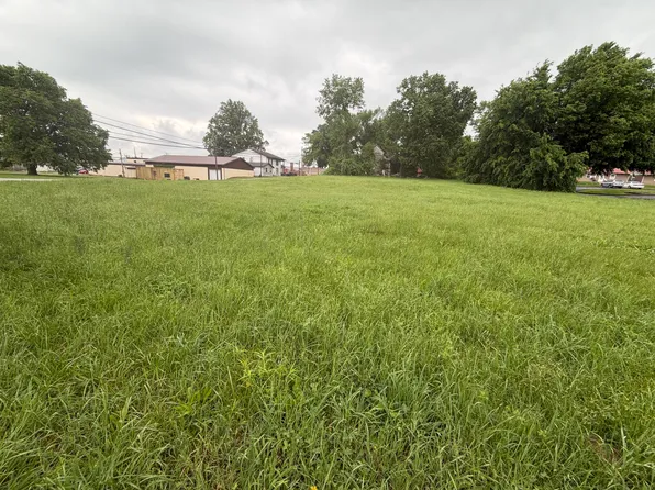 000 10th, Cassville, MO 65625