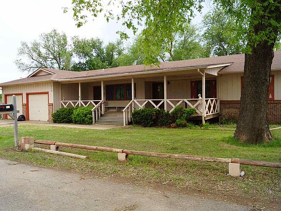 2nd image of 319 W Birch Dr