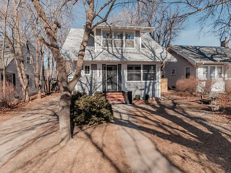 3026 Sewell St — Photo 41