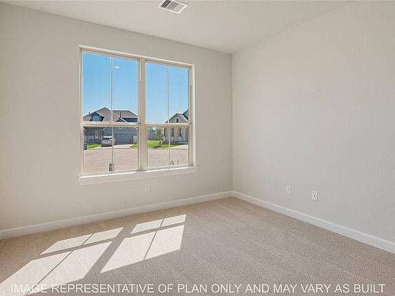 3rd image of 15184 Corbin Ct