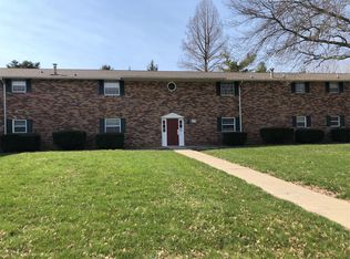 936 E Colonial Manor Dr APT 403, Greensburg, IN 47240
