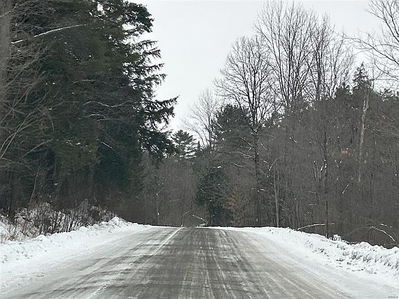 4th image of 132 Cheney Rd