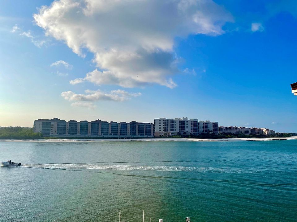 1st image of 341 La Peninsula Blvd #300