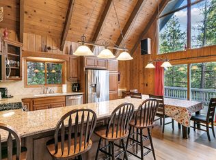 596 Pioneer Rd, Lake Arrowhead, CA 92352
