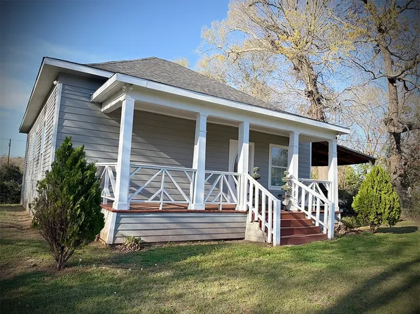 805 W Green St, Palestine, TX 75801