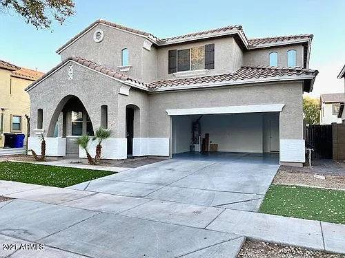 3657 E Hyatt Ln Photo 1