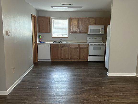 2nd image of 2844 W Barnett Springs Ave #11528376