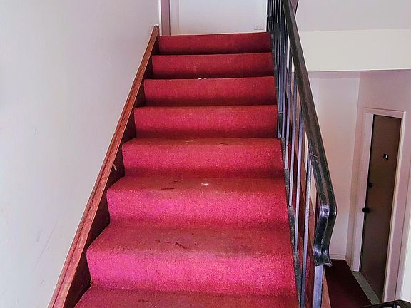 3rd image of 7809 Woodward Ave APT 2A