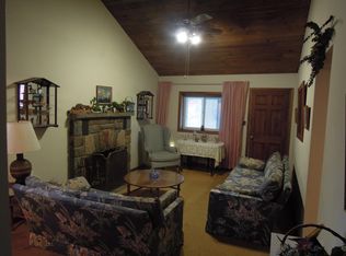 805 Seese Hill Rd, Canadensis, PA 18325