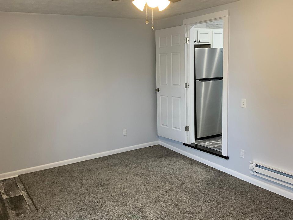 1st image of 70 N Chestnut St APT A