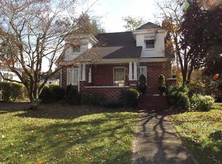 2010 Spence Pl, Knoxville, TN 37920