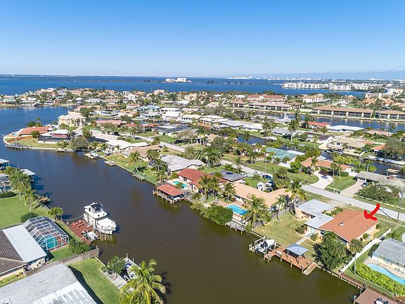 4th image of 180 Jamaica Dr