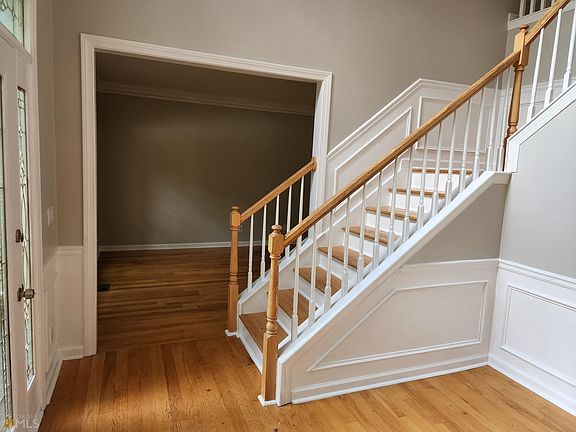 3rd image of 2460 Sawtooth Oak Dr