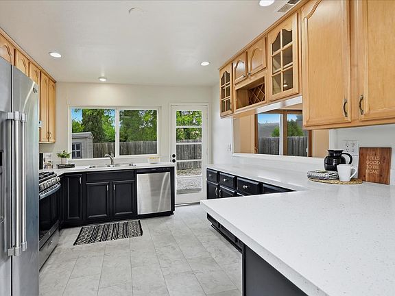 4th image of 7930 Becky Court
