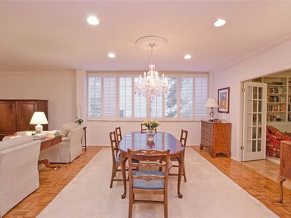 4th image of 2734 Peachtree Rd NW APT C101