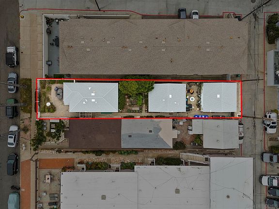 3rd image of 4862-64 Pescadero Ave