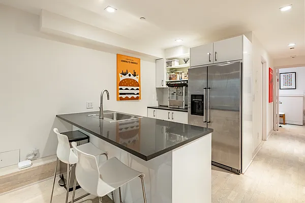 Rented by Rove Travel LLC | media 21