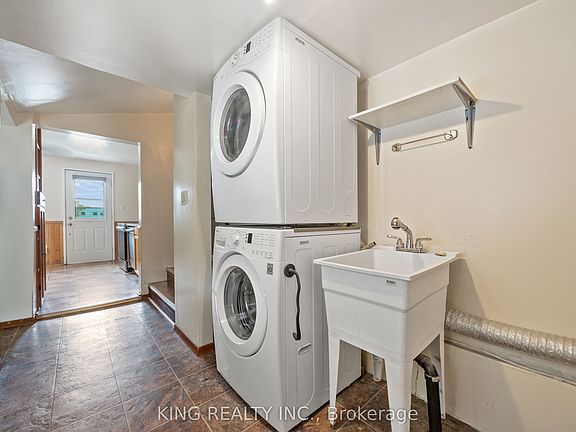 2nd image of 221 Samuelson St