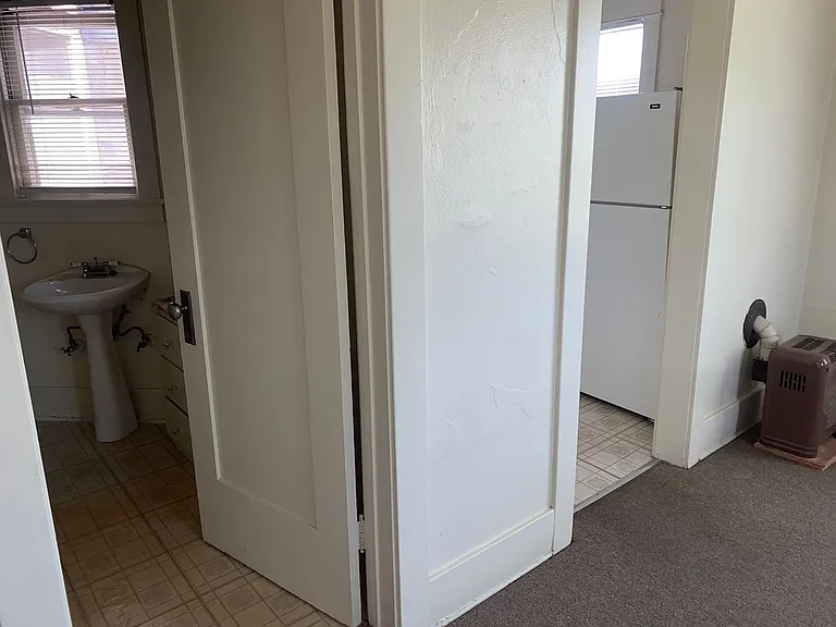 1065 La Cadena — Photo 11