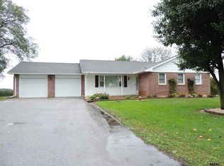 1749 Jefferson Rd, Spring Grove, PA 17362
