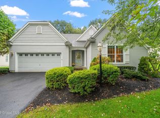 14 Mayfield Dr, Clifton Park, NY 12065