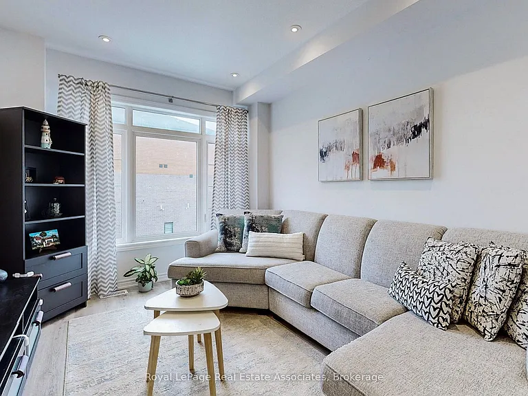 461 Blackburn Dr #40 — Photo 5
