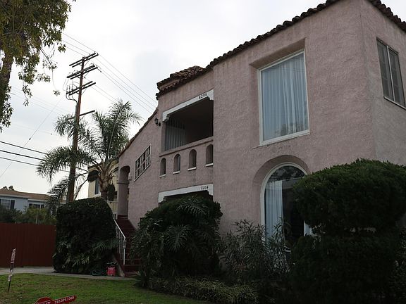 2nd image of 8206 Blackburn Ave