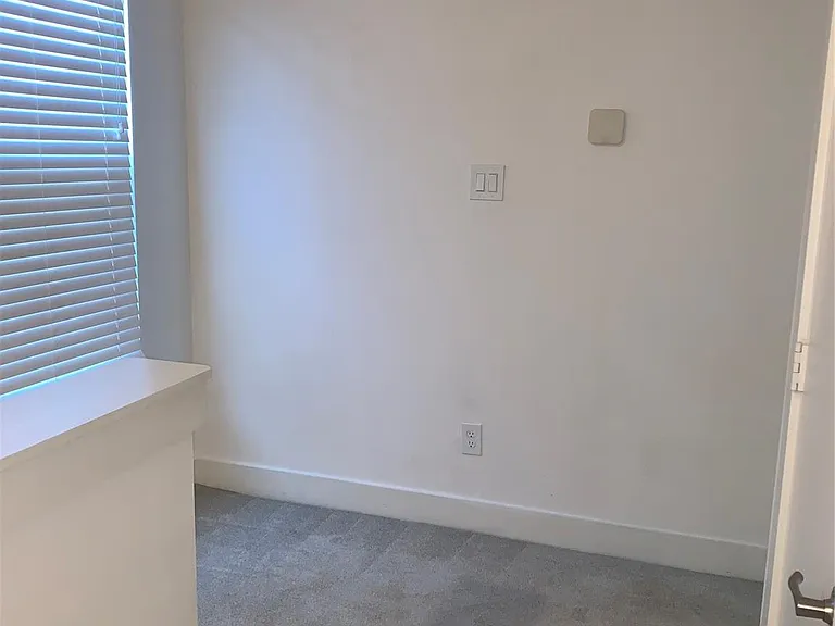 10209 Las Nubes Ave — Photo 19