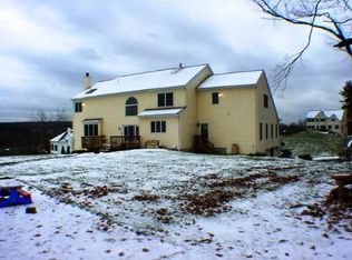 4 Valley View Dr, North Grafton, MA 01536