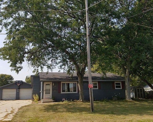 1st image of 7396 Oak Dr