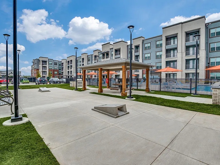Palladium East Foster Crossing — Photo 17
