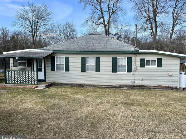 186 Cottage Dr, New Oxford, PA 17350