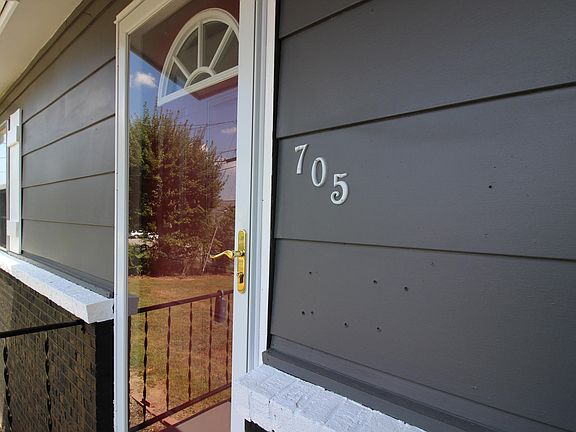 4th image of 705 Tellico St N