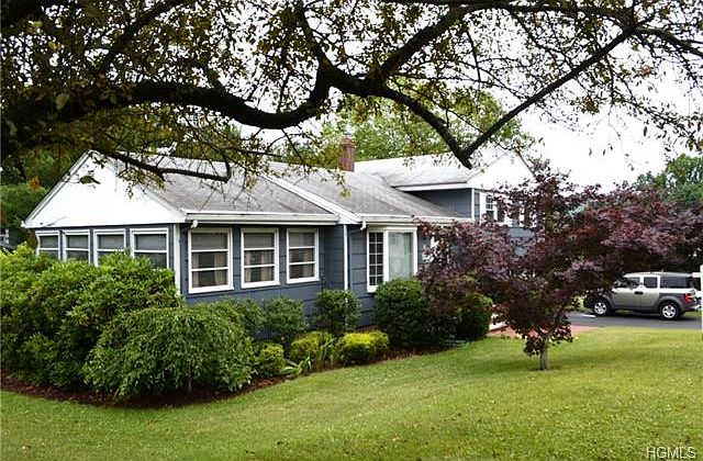 1st image of 21 Maplewood Blvd