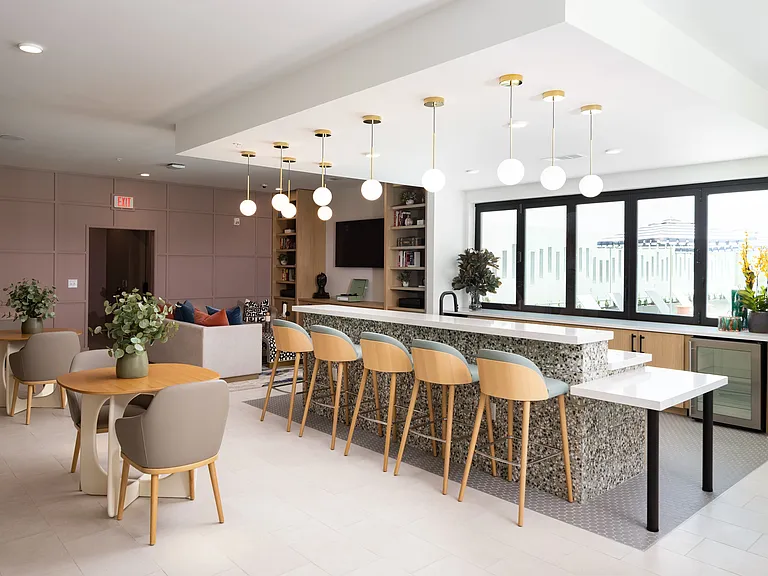Solis Kennesaw — Photo 21