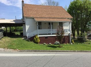 202 7th St, Marion, NC 28752