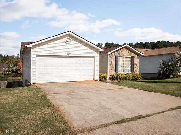 2nd image of 528 Lakecourt Dr