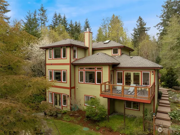 3622 Dandelion Lane, Clinton, WA 98236